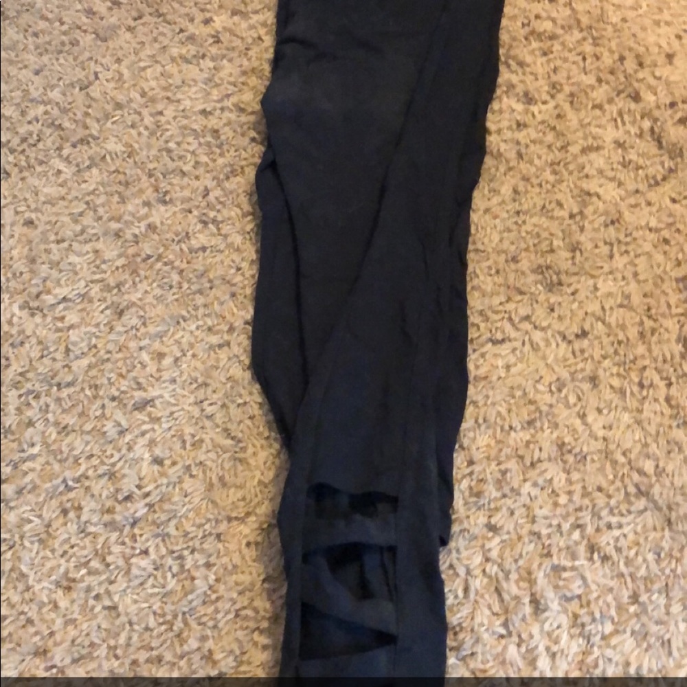 Cable bottom leggings